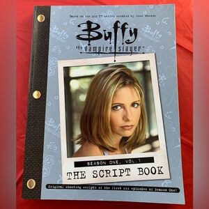 Buffy the Vampire Slayer the Script Book Season 1 Vol:1